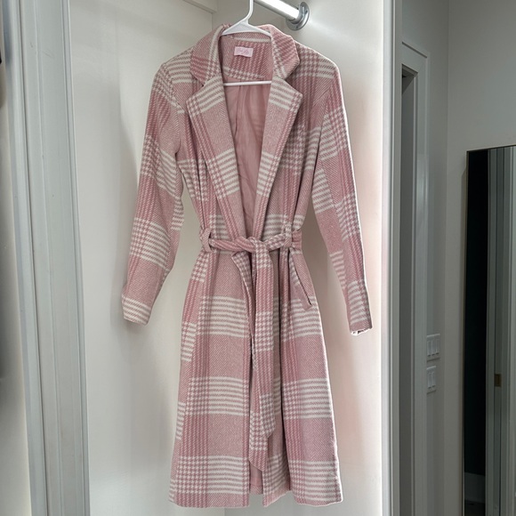 Pink Lily Jackets & Blazers - Pink Lily small Pink Plaid Women's coat. Like new